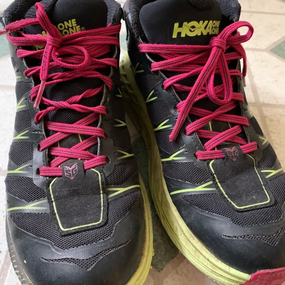 hoka skyshell